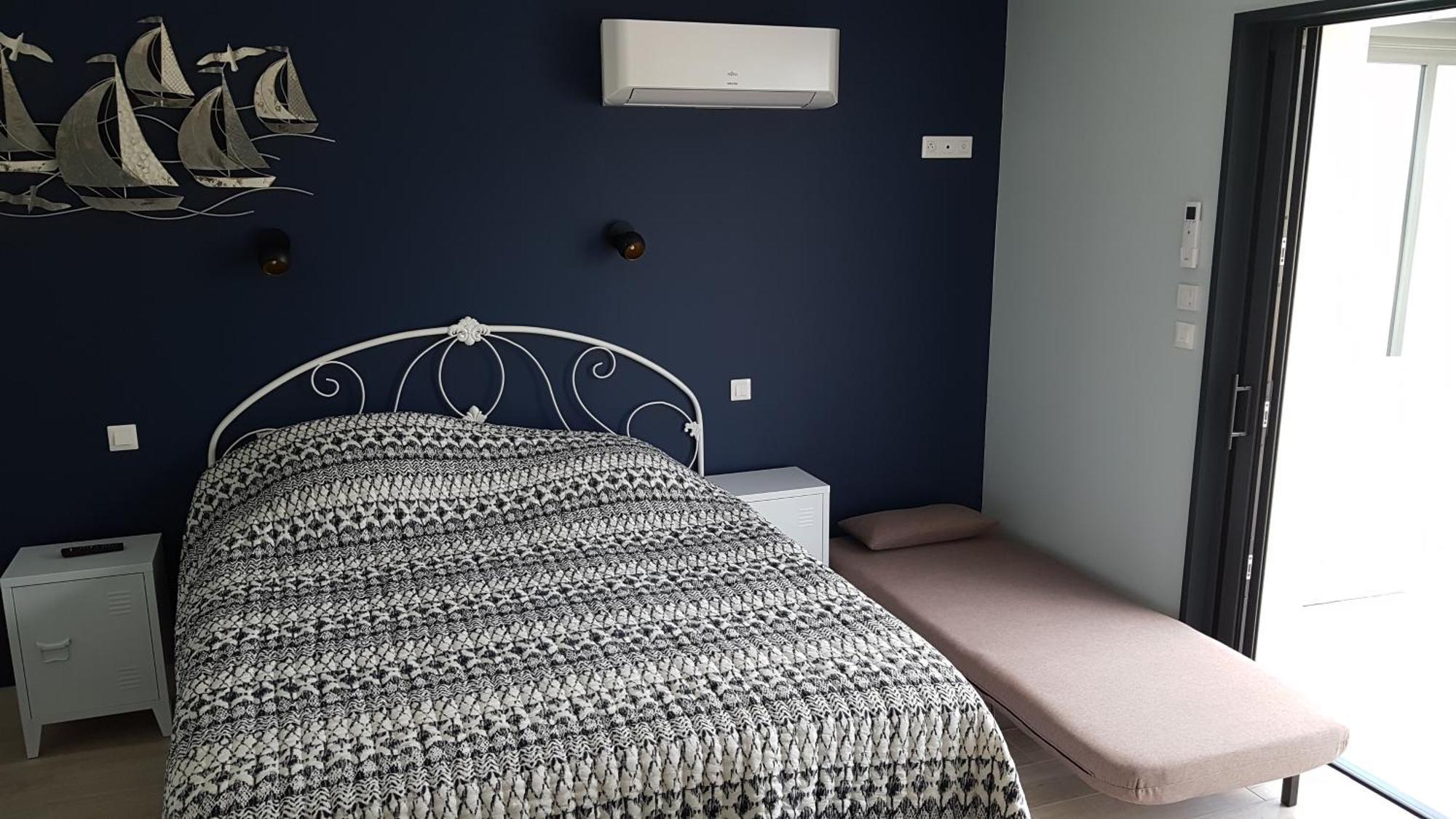 Alolival Bed and Breakfast Sablonceaux Rum bild